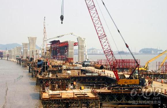 浙江台州玉环吊船湾建起海上高速桥