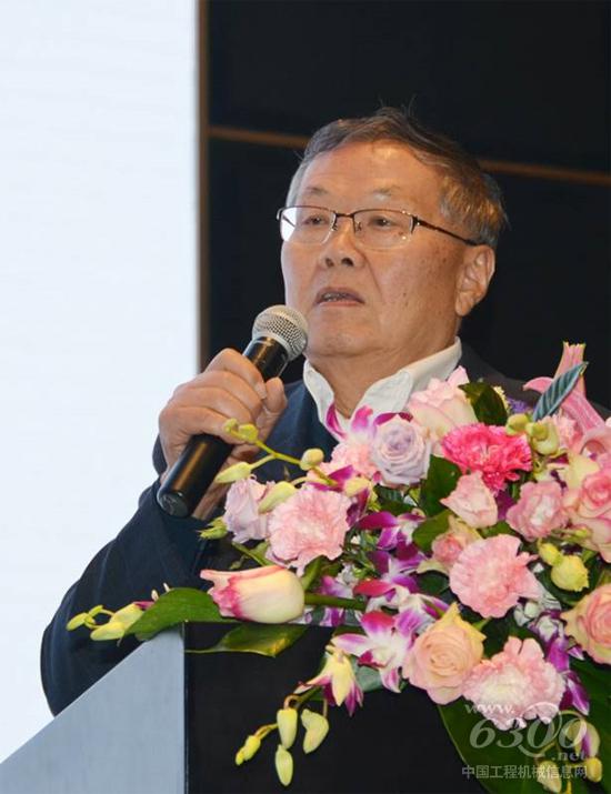 山河智能董事长何清华