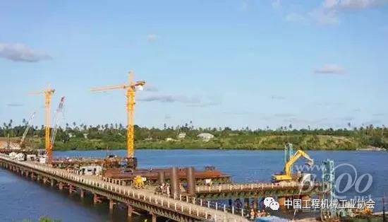 中联重科助建坦桑尼亚基甘博尼大桥